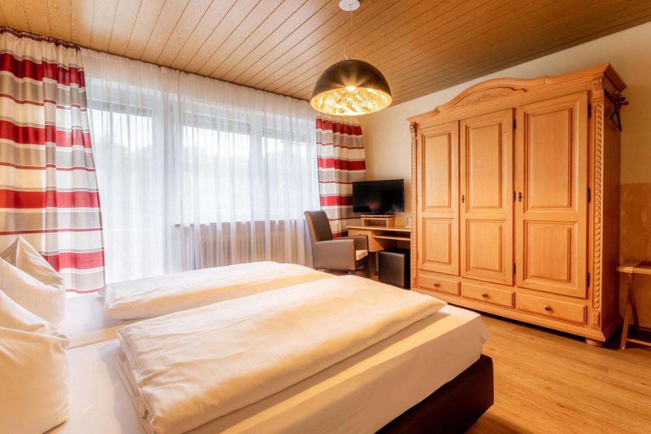 Landgasthof Moser & Restaurant Bootshaus Windorf  Εξωτερικό φωτογραφία
